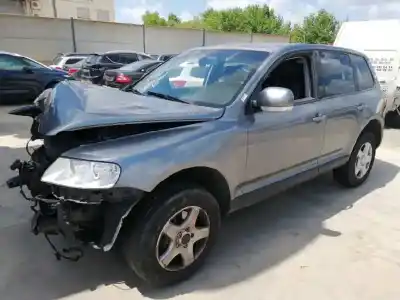 Scrapping Vehicle volkswagen touareg (7la) 3.2 v6 24v of the year 2003 powered azz
