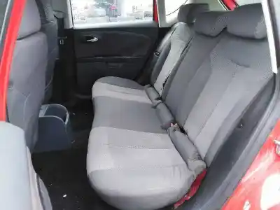 Veicolo di demolizione seat leon (1p1) 1.9 tdi dell'anno 2006 alimentato bxe