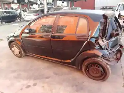 Veículo de Sucata smart forfour básico (70kw) do ano 2004 alimentado 135930