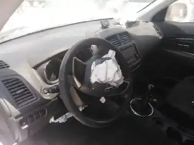 Veículo de Sucata mitsubishi asx (ga_w_) 1.6 di-d do ano 2015 alimentado 9h05