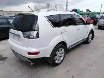 Здавання транспортного засобу mitsubishi outlander (cw0) 2.2 di-d cat року 2010 потужний 4hn
