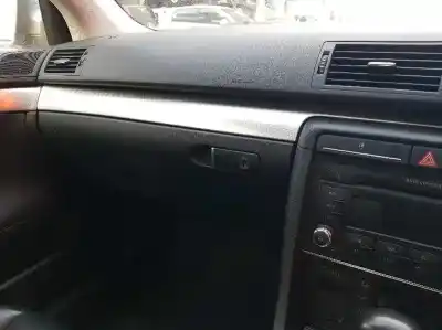 Veículo de Sucata audi a4 berlina (8e) 2.0 tdi 16v (103kw) do ano 2007 alimentado bre