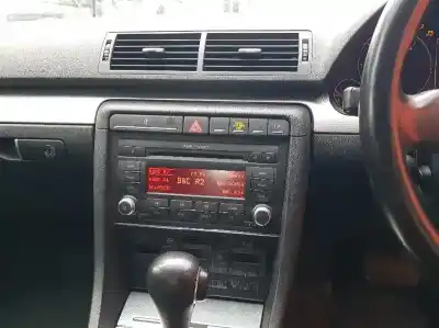 Veículo de Sucata audi a4 berlina (8e) 2.0 tdi 16v (103kw) do ano 2007 alimentado bre