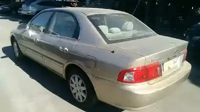 Veicolo di demolizione kia magentis lx dell'anno 2006 alimentato g4js