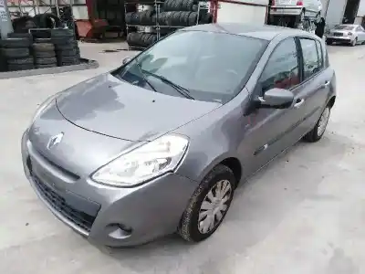 Veículo de Sucata renault clio iii 1.5 dci diesel cat do ano 2011 alimentado k9k770