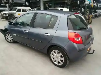 Veículo de Sucata renault clio iii rip curl do ano 2008 alimentado k9k768