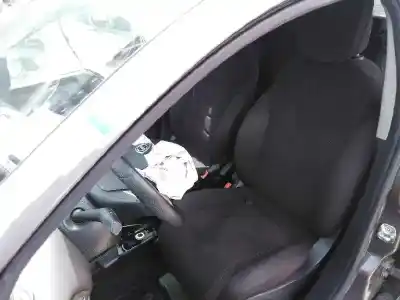 Veículo de Sucata lancia ypsilon (402) 1.3 jtd 16v do ano 2013 alimentado 199b1000