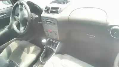 Здавання транспортного засобу alfa romeo                                         gt (125)                                                                                                                                                                                                                                                   1.9 jtd 16v 150/ distinctive року 2005 потужний 937a5000