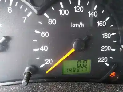 Veículo de Sucata ford focus berlina (cak) 1.6 16v cat do ano 2004 alimentado fydb