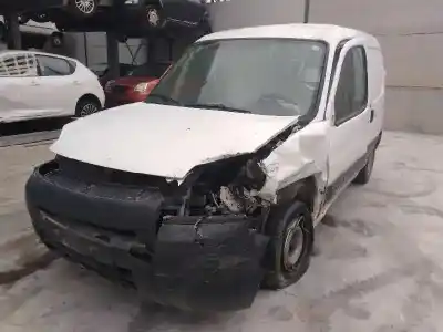 Veículo de Sucata citroen berlingo first combi 1.6 hdi 75 sx do ano 2011 alimentado 9hw