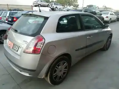 Veicolo di demolizione fiat stilo (192) 1.9 jtd cat dell'anno 2002 alimentato 192a1000