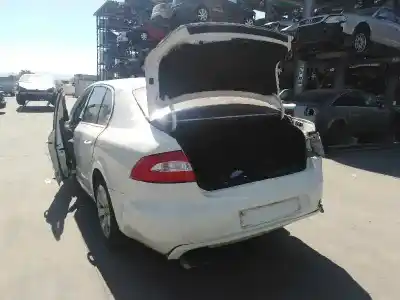 Здавання транспортного засобу skoda superb combi (3t5) ambition року 2012 потужний cffb