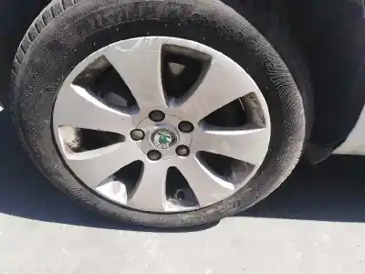 Здавання транспортного засобу skoda superb combi (3t5) ambition року 2012 потужний cffb