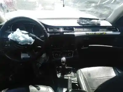 Veicolo di demolizione skoda superb combi (3t5) ambition dell'anno 2012 alimentato cffb