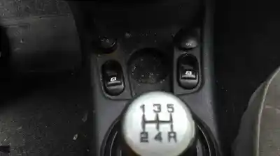 Veículo de Sucata citroen c3 1.4 hdi exclusive do ano 2004 alimentado 8hx