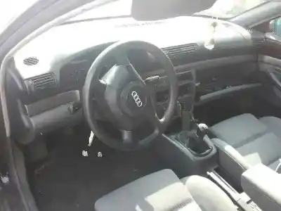 Veículo de Sucata audi a4 berlina (b5) 1.8 do ano 1997 alimentado adr