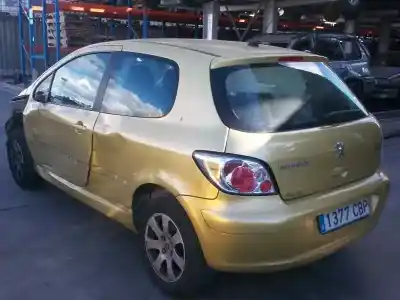 Veicolo di demolizione peugeot 307 (s1) xt dell'anno 2002 alimentato rhy