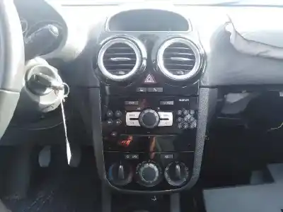 Veículo de Sucata opel corsa d 1.2 cat (a 12 xer / ldc) do ano 2014 alimentado a12xer