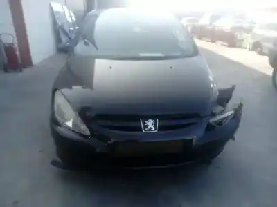 Veicolo di demolizione PEUGEOT 307 (S1) XR Clim Plus dell'anno 2005 alimentato RHY