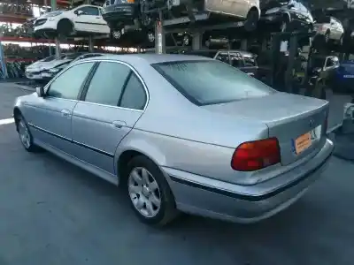 Veículo de Sucata bmw serie 5 berlina (e39) 525td do ano 1999 alimentado 256t1