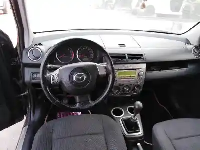 Veículo de Sucata mazda 2 berlina (dy) 1.6 sportive (74kw) do ano 2005 alimentado fyja
