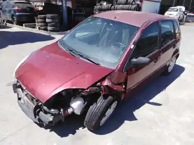 Veicolo di demolizione ford fiesta (cbk) 1.4 16v cat dell'anno 2003 alimentato fxja