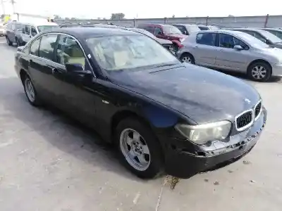 Verschrottungsfahrzeug BMW 7 (E65, E66, E67) 730 D des Jahres 2004 angetrieben M57 D30 (306D2)