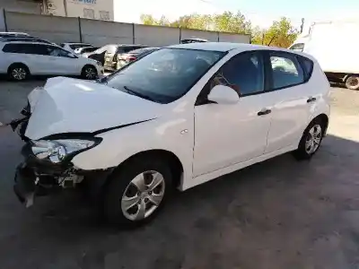 Veículo de Sucata hyundai i30 (fd) 1.4 do ano 2011 alimentado g4fa