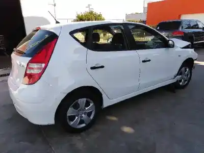Veículo de Sucata hyundai i30 (fd) 1.4 do ano 2011 alimentado g4fa