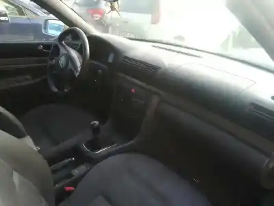 Veículo de Sucata audi a4 berlina (b5) 1.9 tdi do ano 2000 alimentado ajm