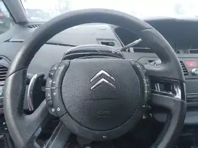 Veículo de Sucata citroen c4 picasso exclusive do ano 2010 alimentado rhj