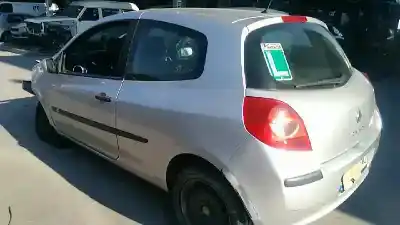 Veículo de Sucata renault clio iii emotion do ano 2007 alimentado d4f740