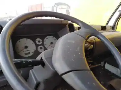 Veicolo di demolizione nissan cabstar e 3.0 d dell'anno 2001 alimentato bd30d