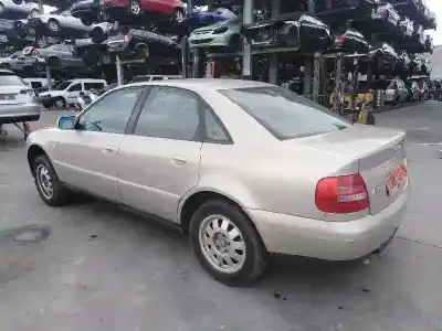 Véhicule à la ferraille audi a4 berlina (b5) 1.8 t de l'année 2001 alimenté awt