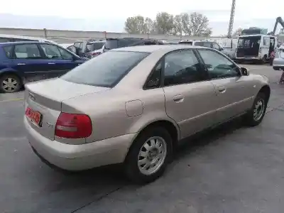 Véhicule à la ferraille audi a4 berlina (b5) 1.8 t de l'année 2001 alimenté awt