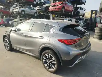 Veicolo di demolizione infiniti qx30 2.2 d awd dell'anno 2016 alimentato 651930