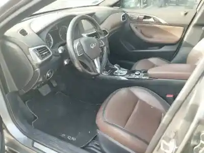 Veicolo di demolizione infiniti qx30 2.2 d awd dell'anno 2016 alimentato 651930