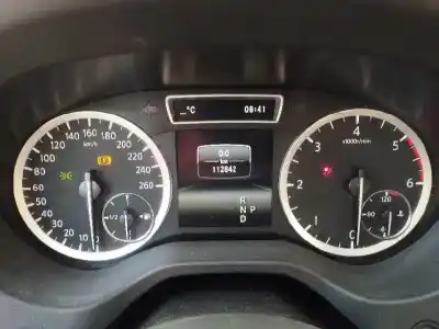 Veicolo di demolizione infiniti qx30 2.2 d awd dell'anno 2016 alimentato 651930