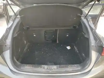 Veicolo di demolizione infiniti qx30 2.2 d awd dell'anno 2016 alimentato 651930