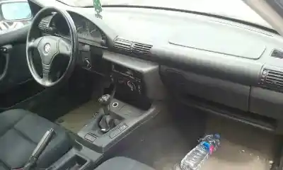 Vehicul casat bmw serie 3 compacto (e36) 318tds al anului 1998 alimentat 174t1