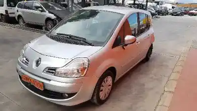 Véhicule à la ferraille renault grand modus dynamique de l'année 2008 alimenté k9k766