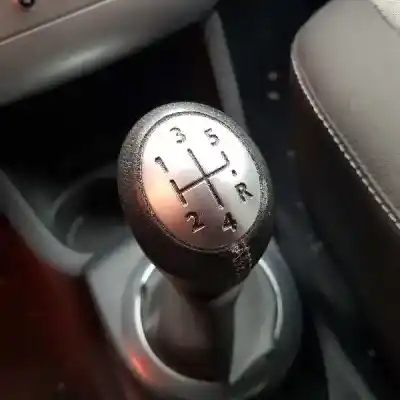 Véhicule à la ferraille renault grand modus dynamique de l'année 2008 alimenté k9k766