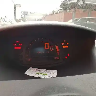 Véhicule à la ferraille renault grand modus dynamique de l'année 2008 alimenté k9k766