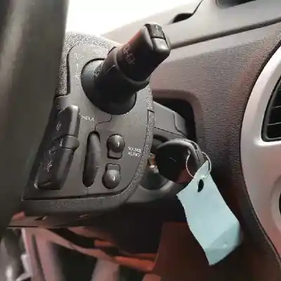 Véhicule à la ferraille renault grand modus dynamique de l'année 2008 alimenté k9k766