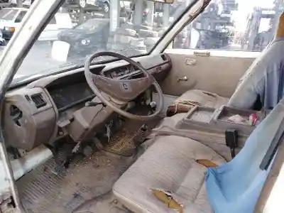 Veicolo di demolizione nissan vanette (c 220) 2.0 diesel dell'anno 1986 alimentato ld20