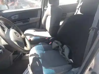 Veículo de Sucata kia carens ii monospace (fj) 1.6 do ano 2004 alimentado s6d