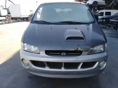 Veículo de Sucata HYUNDAI H 1 H 1 Furg.caja cerr.c. puerta do ano 2000 alimentado D4BH