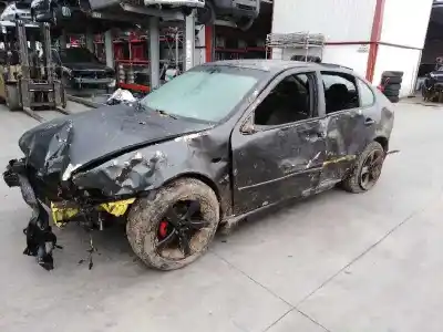 Veículo de Sucata seat leon (1m1) 1.6 16 v do ano 2002 alimentado bcb