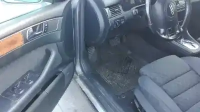 Véhicule à la ferraille audi a6 berlina (4b2) 2.5 tdi de l'année 2000 alimenté ake