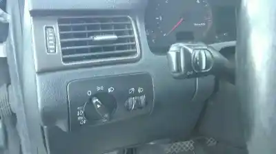 Véhicule à la ferraille audi a6 berlina (4b2) 2.5 tdi de l'année 2000 alimenté ake